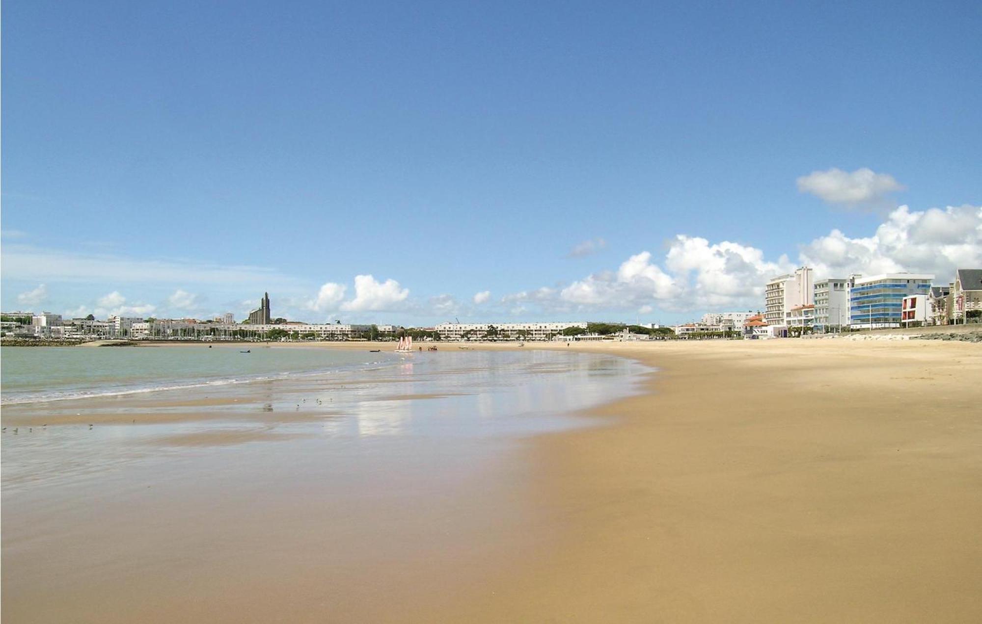 Gorgeous Apartment In Royan With Kitchen Esterno foto